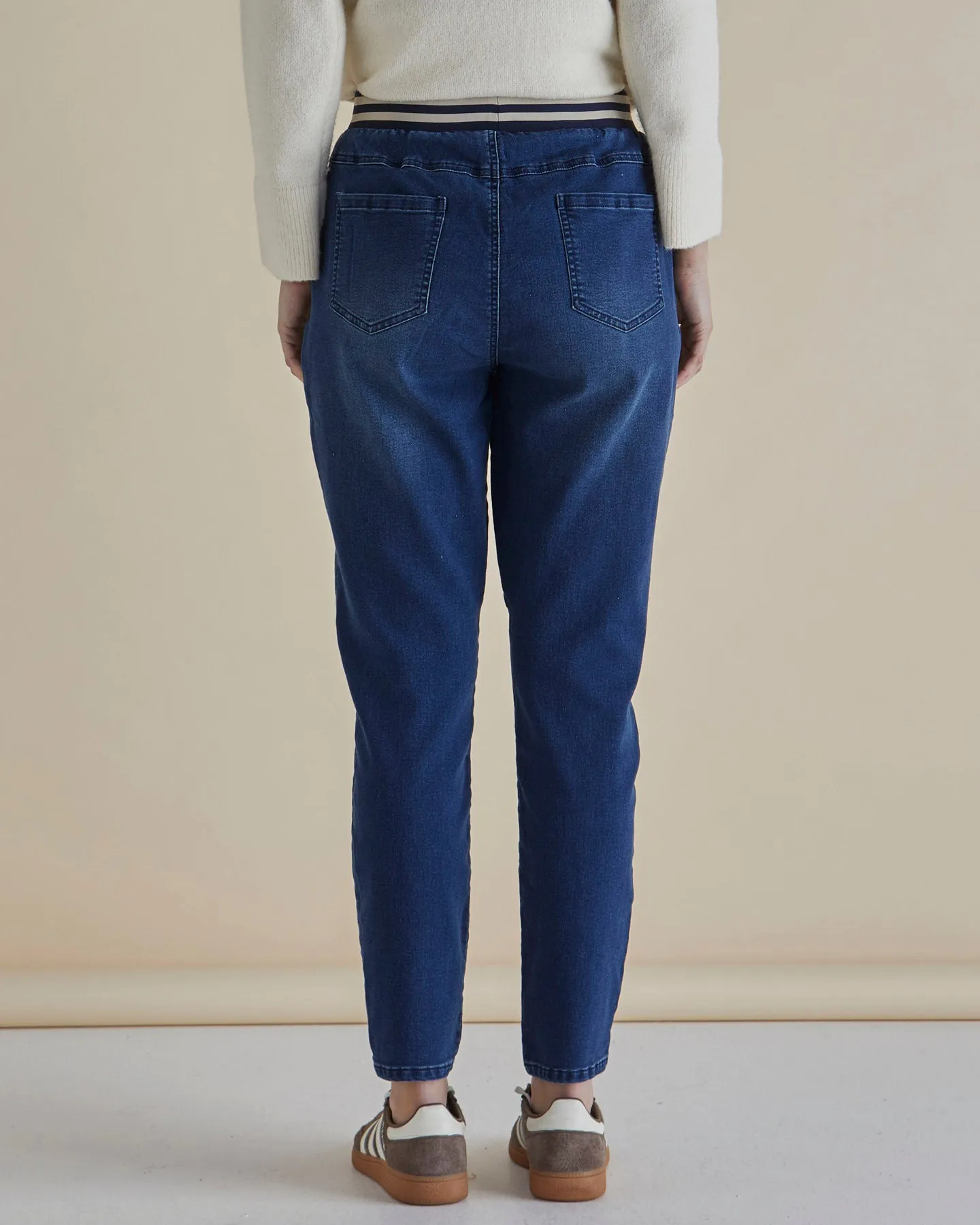 Betty Basics-DAKOTA JEAN