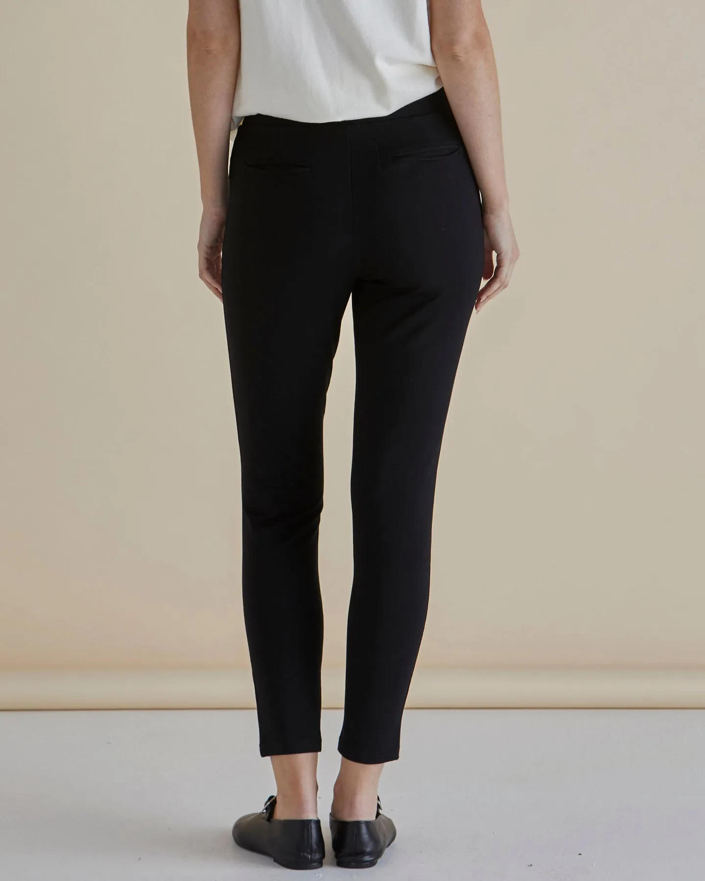 Betty Basics-GWEN PONTE LEGGING
