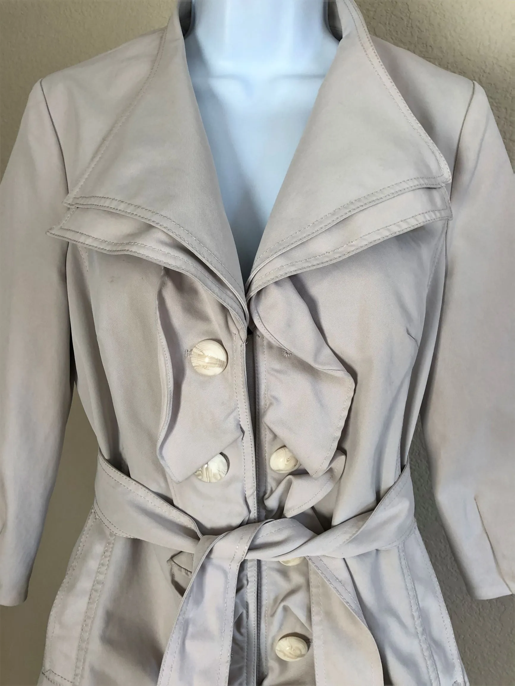 Idra Anthropologie Size 4 Whimsy Beige Ruffled Coat